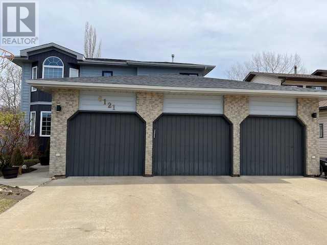 6121 96 St, House detached with 4 bedrooms, 3 bathrooms and 6 parking in Grande Prairie AB | Image 2
