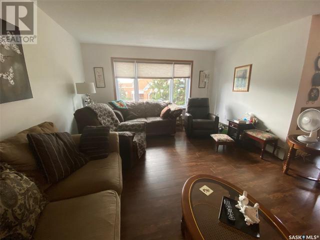 201 - 806 10th St, Condo with 2 bedrooms, 2 bathrooms and null parking in Humboldt SK | Image 18