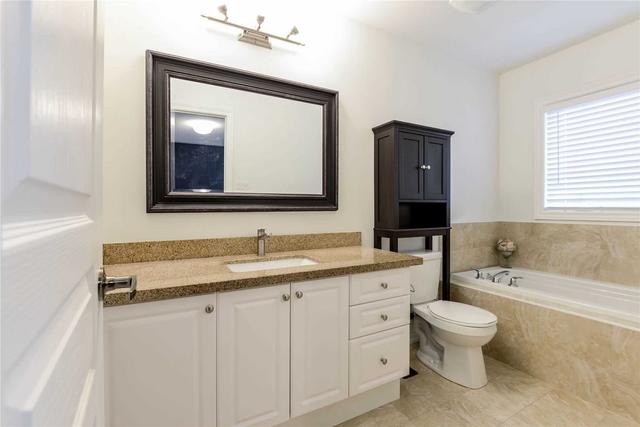 14 Via Toscana, House attached with 3 bedrooms, 4 bathrooms and 3 parking in Vaughan ON | Image 14