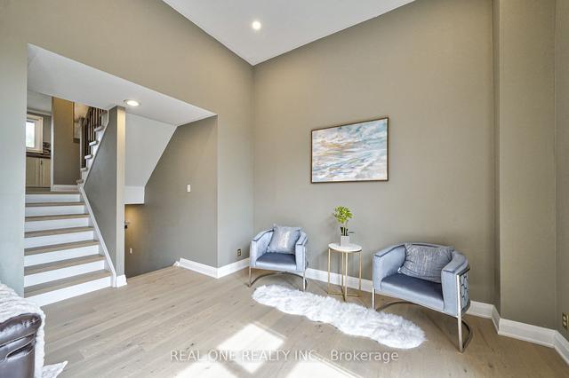 60 Harnworth Dr, House detached with 3 bedrooms, 3 bathrooms and 4 parking in Toronto ON | Image 35