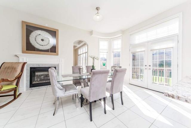 28 Astrantia Way, House detached with 5 bedrooms, 5 bathrooms and 10 parking in Brampton ON | Image 10