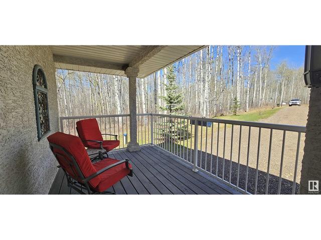 37 - 423002 Rge Rd 10, House detached with 2 bedrooms, 2 bathrooms and null parking in Ponoka County AB | Image 2