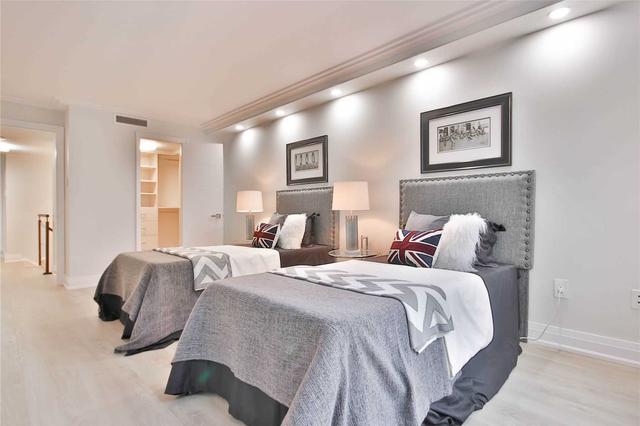 107 - 360 Bloor St E, Condo with 3 bedrooms, 3 bathrooms and 1 parking in Toronto ON | Image 8