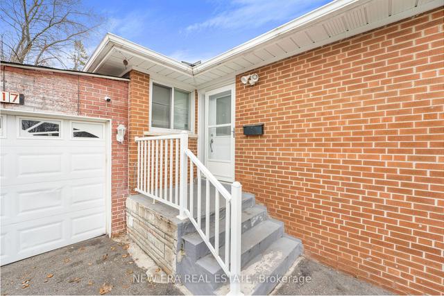 17 Vanwart Dr, House detached with 3 bedrooms, 2 bathrooms and 5 parking in Toronto ON | Image 30