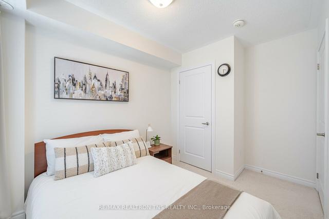 107 Frederick Wilson Ave, Townhouse with 3 bedrooms, 3 bathrooms and 2 parking in Markham ON | Image 14