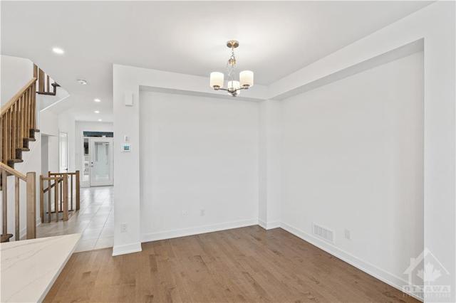 571 Tahoe Hts, Townhouse with 3 bedrooms, 3 bathrooms and 2 parking in Ottawa ON | Image 11