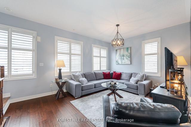 4 Carnahan Terr, Townhouse with 3 bedrooms, 3 bathrooms and 1 parking in Toronto ON | Image 8