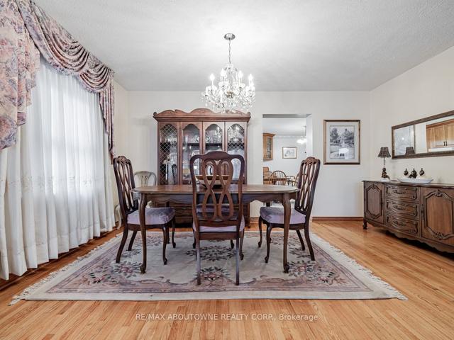 15 Deerhurst Ave, House detached with 3 bedrooms, 2 bathrooms and 6 parking in Toronto ON | Image 24
