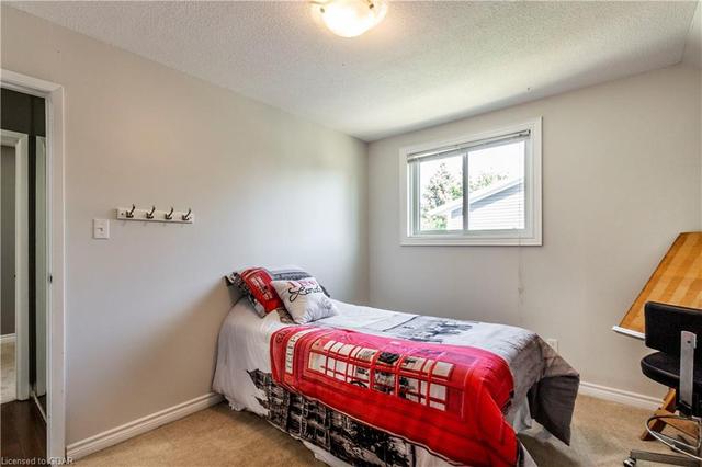 26 Pondview Crescent, House detached with 4 bedrooms, 2 bathrooms and 5 parking in Guelph ON | Image 22