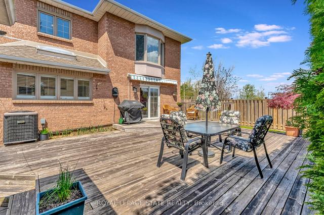 144 Cove Cres, House detached with 3 bedrooms, 3 bathrooms and 4 parking in Hamilton ON | Image 26