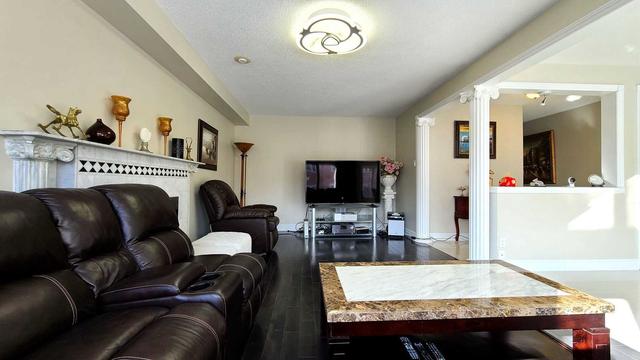 46 Kevi Cres, House detached with 4 bedrooms, 5 bathrooms and 5 parking in Richmond Hill ON | Image 35