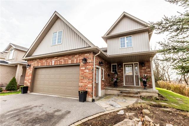 45 Teal Drive, House detached with 4 bedrooms, 3 bathrooms and 4 parking in Guelph ON | Image 2