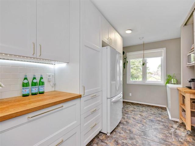 171 Salter Cres, Townhouse with 3 bedrooms, 2 bathrooms and 1 parking in Ottawa ON | Image 13