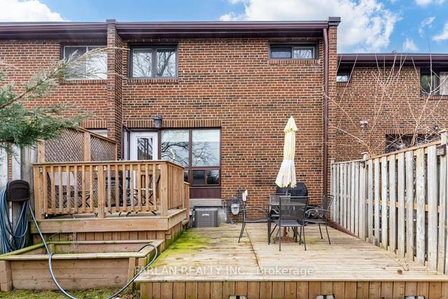 23 - 90 Castlebury Cres, Townhouse with 3 bedrooms, 4 bathrooms and 2 parking in Toronto ON | Image 29