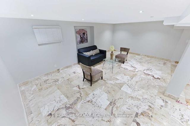 1757 Rowntree Ct, House detached with 7 bedrooms, 4 bathrooms and 6 parking in Mississauga ON | Image 11