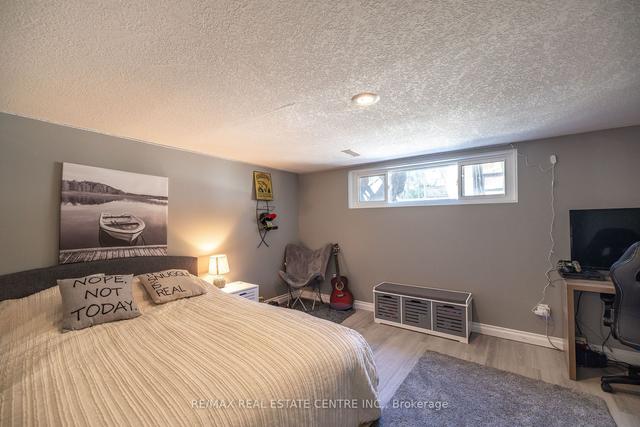 72 Sheridan St, House semidetached with 2 bedrooms, 1 bathrooms and 2 parking in Guelph ON | Image 22