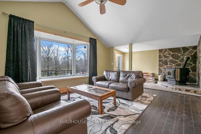 93 Colony Rd, House detached with 3 bedrooms, 1 bathrooms and 10 parking in Kawartha Lakes ON | Image 5