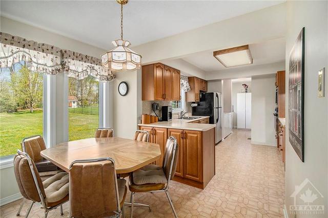 151 Grandpre Crt, House detached with 4 bedrooms, 3 bathrooms and 6 parking in Ottawa ON | Image 9