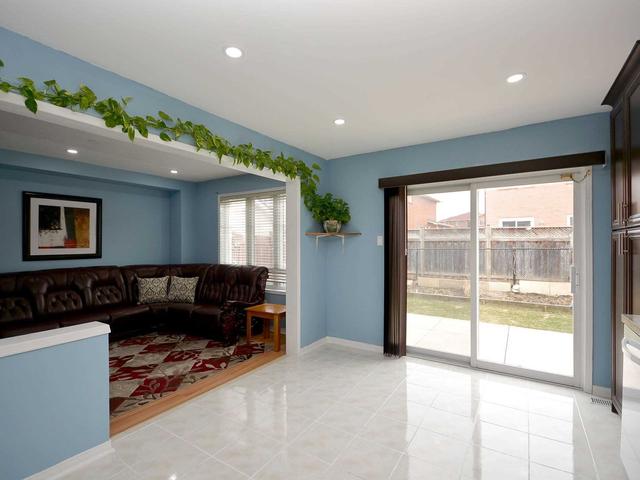 62 Yuile Ct, House detached with 4 bedrooms, 5 bathrooms and 5 parking in Brampton ON | Image 5
