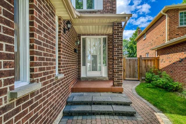 6111 Camgreen Circ, House detached with 3 bedrooms, 4 bathrooms and 5 parking in Mississauga ON | Image 23