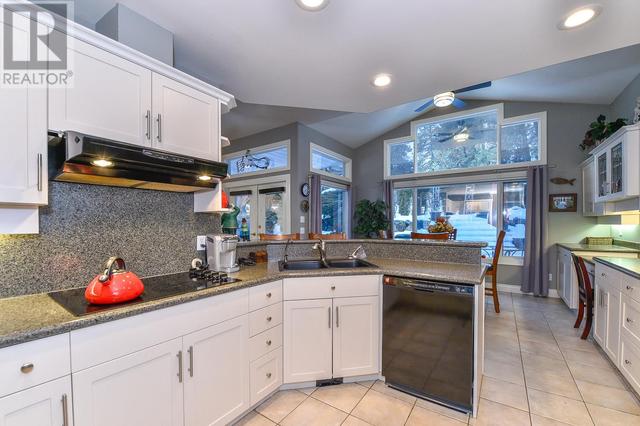 3945 Gallaghers Cir, House detached with 3 bedrooms, 2 bathrooms and 2 parking in Kelowna BC | Image 13