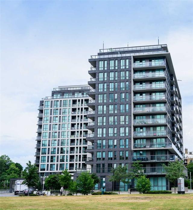 1004 - 80 Esther Lorrie Dr, Condo with 1 bedrooms, 1 bathrooms and 1 parking in Toronto ON | Image 2