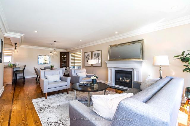 14 Hampshire Hts, House detached with 3 bedrooms, 4 bathrooms and 4 parking in Toronto ON | Image 12