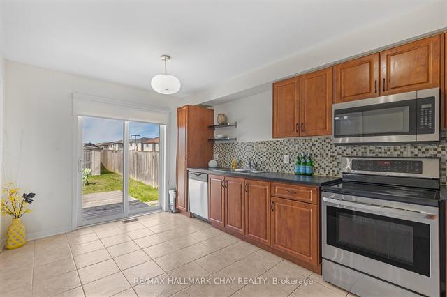 35 Lookout St, House detached with 3 bedrooms, 3 bathrooms and 5.5 parking in Essa ON | Image 3