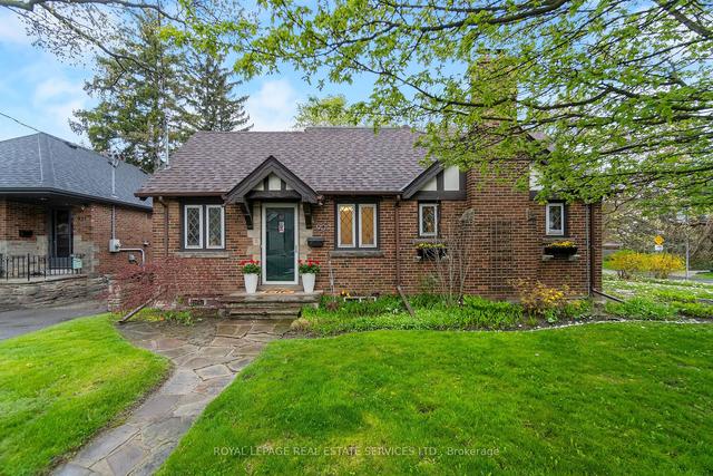 909 Royal York Rd, House detached with 3 bedrooms, 3 bathrooms and 5 parking in Toronto ON | Image 23