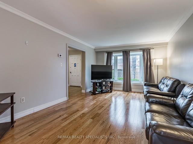 10 - 5475 Lakeshore Rd, Townhouse with 3 bedrooms, 3 bathrooms and 2 parking in Burlington ON | Image 7