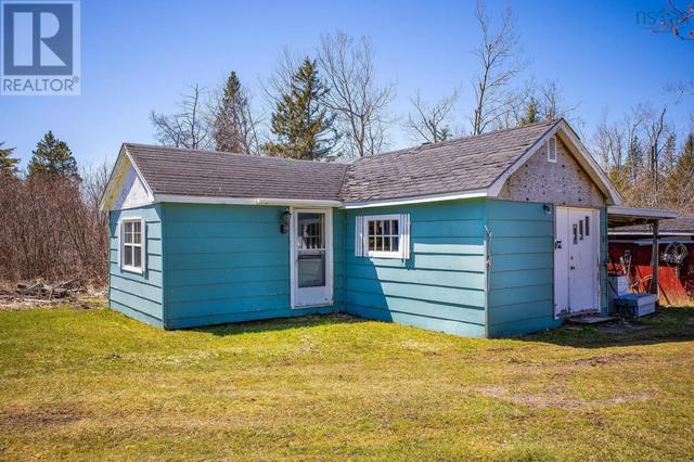 199 Pomquet Point One Road, House detached with 2 bedrooms, 1 bathrooms and null parking in Antigonish, Subd. B NS | Image 5