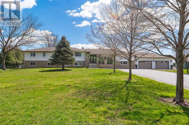 7971 Collison Sideroad, House detached with 5 bedrooms, 3 bathrooms and null parking in Amherstburg ON | Image 1