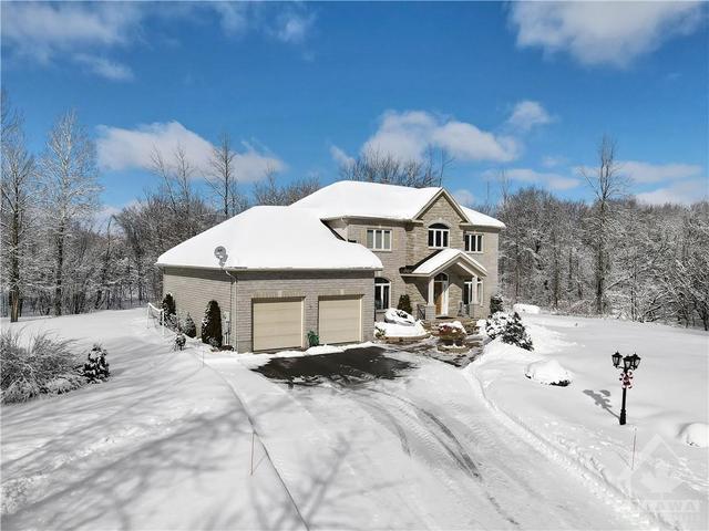 6289 Apple Orchard Rd, House detached with 6 bedrooms, 4 bathrooms and 8 parking in Ottawa ON | Image 1