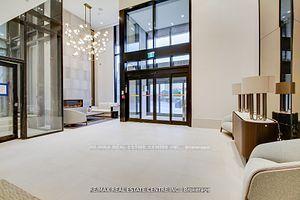 211 - 2020 Bathurst St, Condo with 3 bedrooms, 2 bathrooms and 1 parking in Toronto ON | Image 12