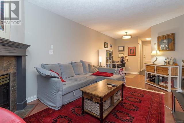 203 - 7843 East Saanich Rd, Condo with 1 bedrooms, 1 bathrooms and 1 parking in Central Saanich BC | Image 9