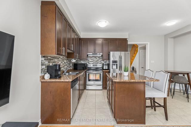 47 Ridgegate Cres, House attached with 3 bedrooms, 3 bathrooms and 2 parking in Halton Hills ON | Image 5