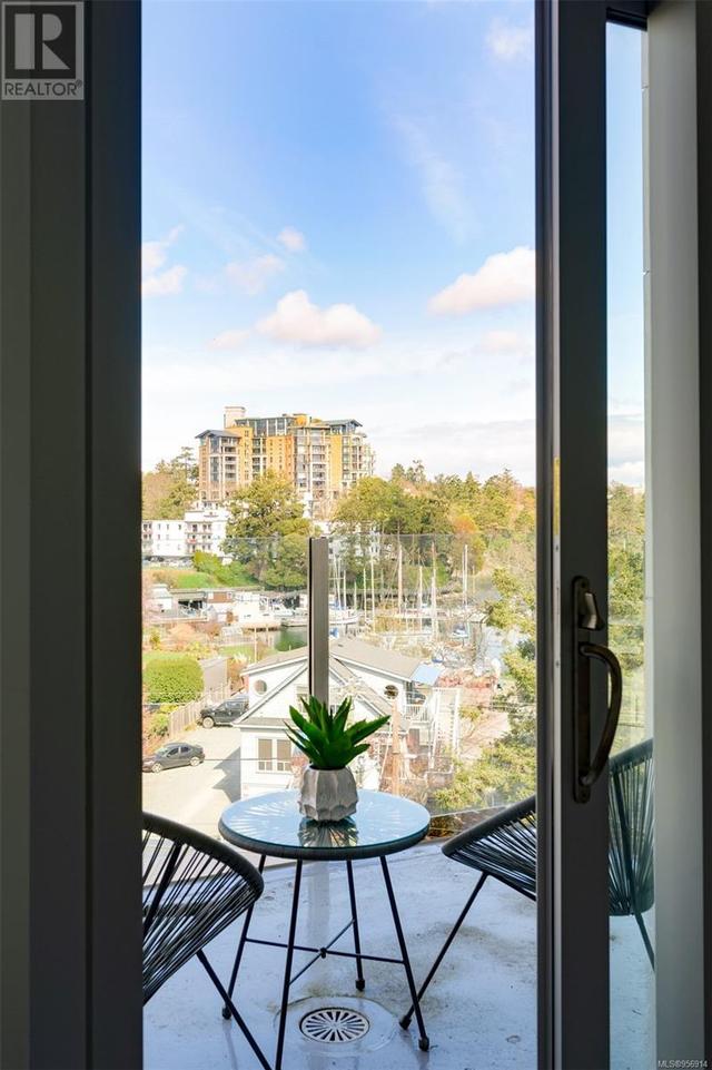 508 - 916 Lyall St, Condo with 2 bedrooms, 2 bathrooms and 2 parking in Esquimalt BC | Image 10