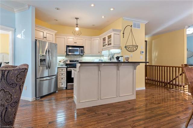 5 Cobblestone Dr, House detached with 4 bedrooms, 2 bathrooms and 4 parking in Brant ON | Image 7