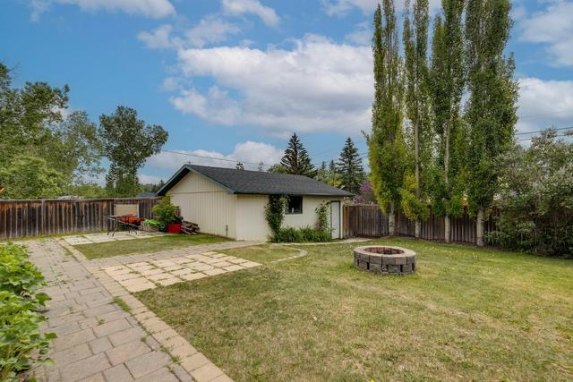 664 Midridge Drive Se, House detached with 5 bedrooms, 2 bathrooms and 2 parking in Calgary AB | Image 44
