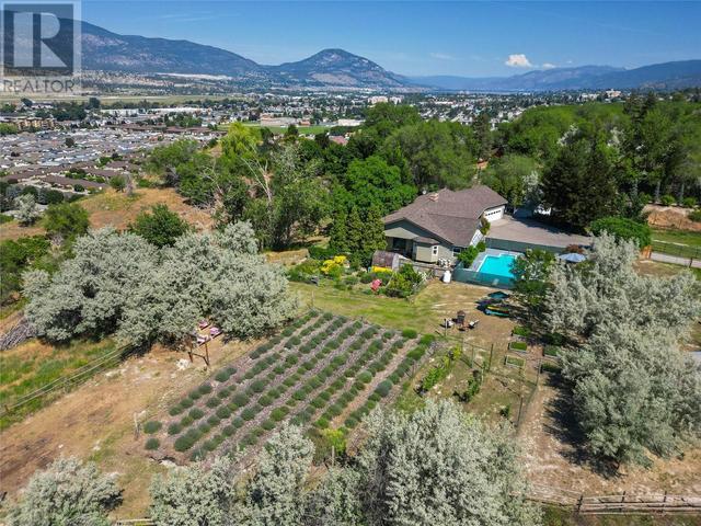 3575 Valleyview Rd, House detached with 4 bedrooms, 0 bathrooms and 9 parking in Penticton BC | Image 55