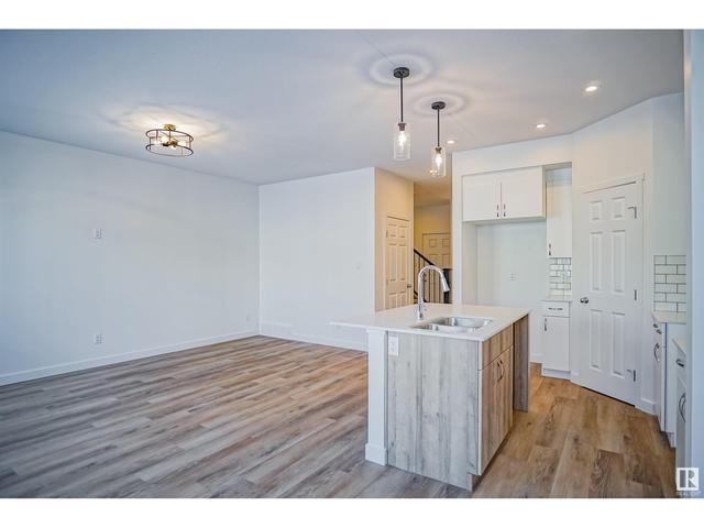 9517 Carson Bn Sw, House detached with 3 bedrooms, 2 bathrooms and null parking in Edmonton AB | Image 10