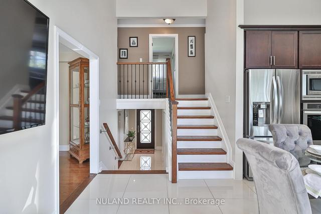 23 Glos Rd, House detached with 3 bedrooms, 3 bathrooms and 4 parking in Toronto ON | Image 16