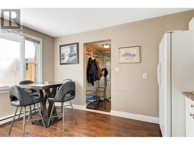 559 Cambridge Ave, House detached with 2 bedrooms, 1 bathrooms and 4 parking in Kelowna BC | Image 14