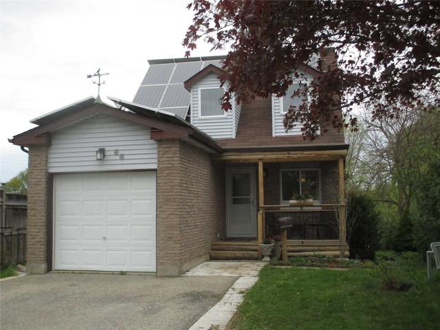 66 Camrose Ct, House detached with 1 bedrooms, 1 bathrooms and 1 parking in Kitchener ON | Image 1