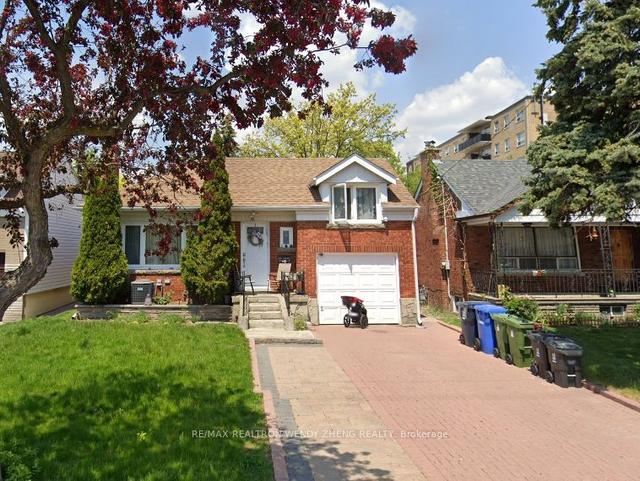 30 Janet Blvd, House detached with 3 bedrooms, 3 bathrooms and 4 parking in Toronto ON | Image 1