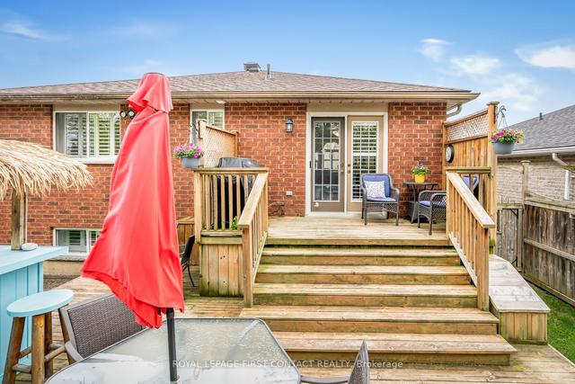 112 Crompton Dr, House detached with 3 bedrooms, 3 bathrooms and 4 parking in Barrie ON | Image 13