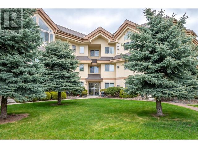 201 - 8412 Jubilee Rd, Condo with 2 bedrooms, 2 bathrooms and 1 parking in Summerland BC | Image 1