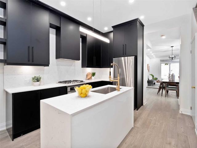 62 Foxley St, House attached with 3 bedrooms, 4 bathrooms and 1 parking in Toronto ON | Image 24