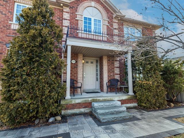 125 Sandyshores Dr, House detached with 3 bedrooms, 4 bathrooms and 6 parking in Brampton ON | Image 12