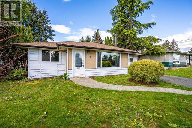 1351 Grieve Ave, House detached with 3 bedrooms, 1 bathrooms and 2 parking in Courtenay BC | Image 13